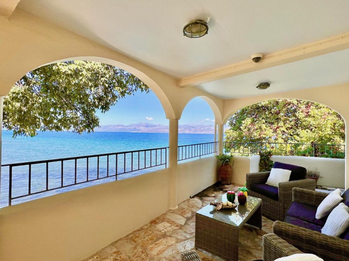 Beachfront House By Dadovillas Villa Apraos